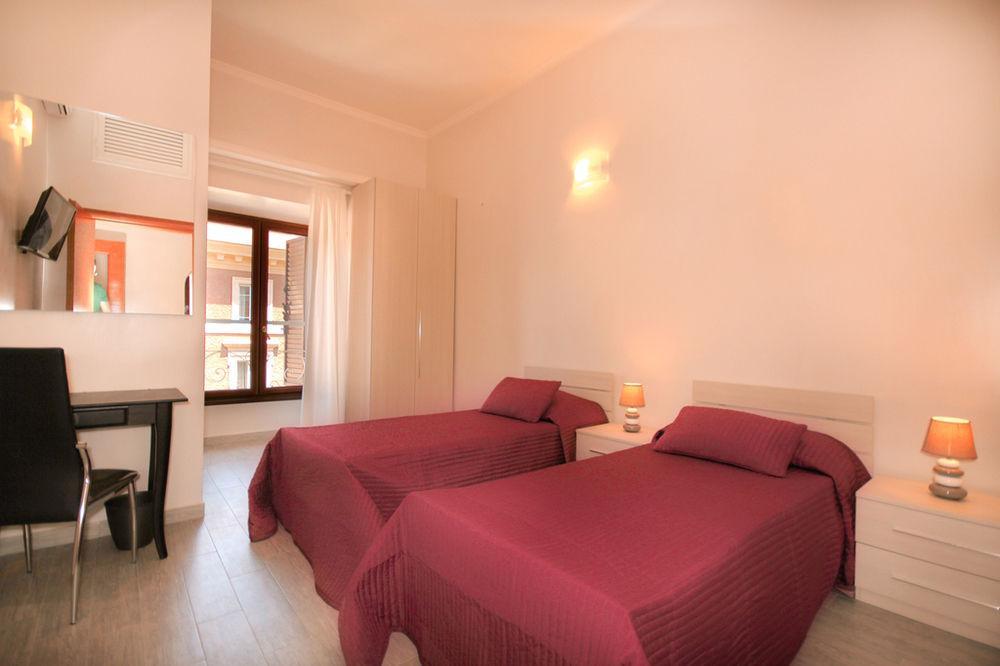 רומא San Pietro'S Home - Guesthouse מראה חיצוני תמונה